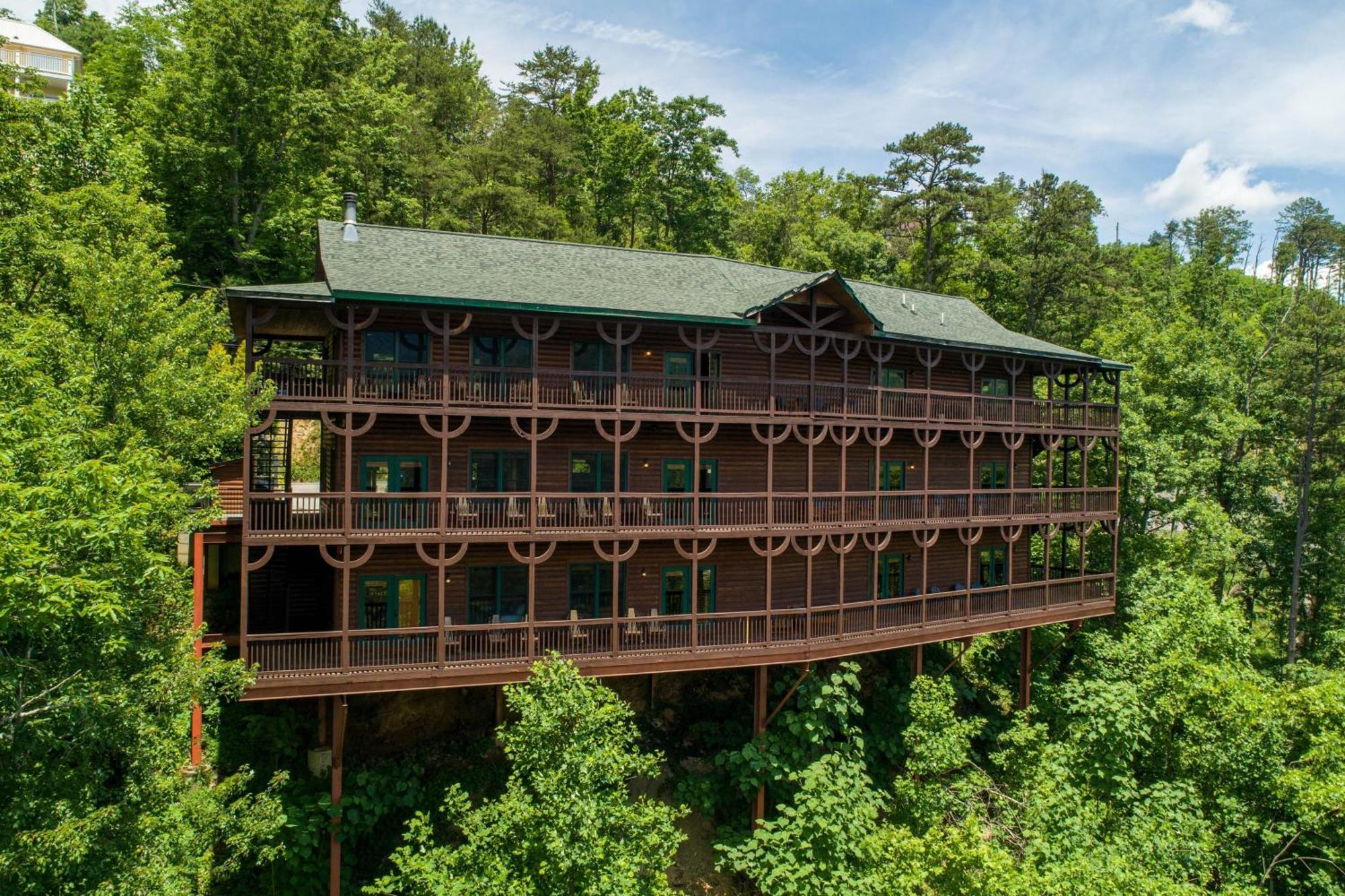 Hickory Ridge By Avantstay Incredible Private Elevated Cabin Sleeps 20 Гатлинбург Экстерьер фото